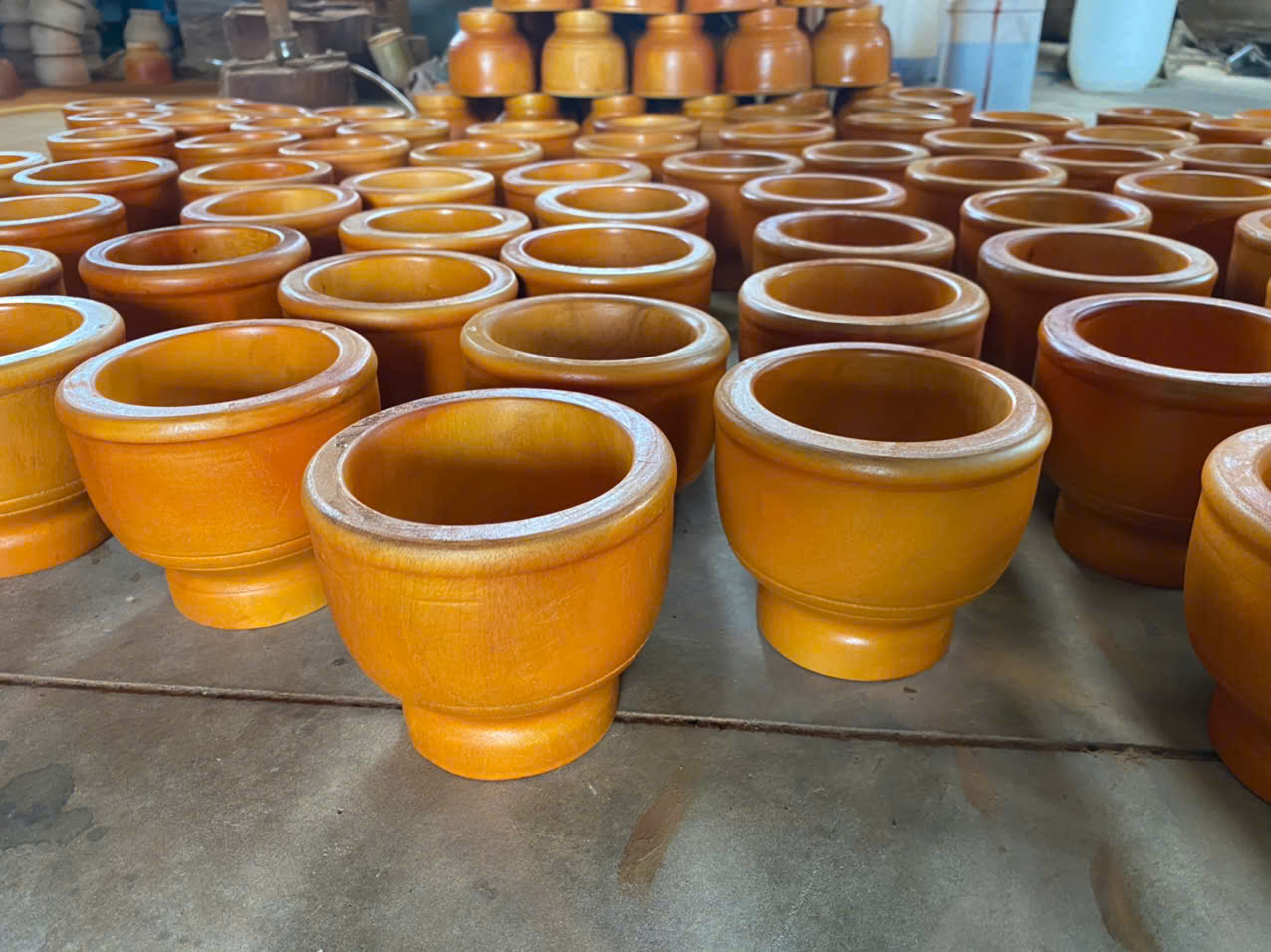 specializes in manufacturing mother-of-pearl mortars and pestles for domestic and export markets.